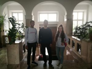 Zwolnieni z&nbsp;teorii