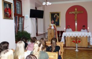 Spotkanie modlitewne wychowanków internatu – nieszpory