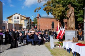 Relacje mediów z uroczystości odsłonięcia pomnika ks. Jana Długosza