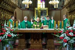 Uroczysta Eucharystia w katedrze na zakończenie roku szkolnego 2018/2019