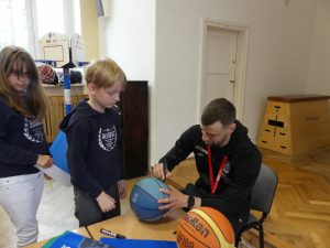Spotkanie z koszykarzem Kamilem Łączyńskim