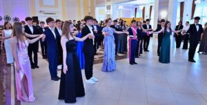 Bal ósmych klas w&nbsp;Długoszu