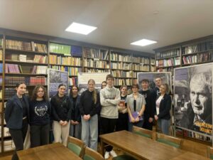 „Jeżeli zapomnę o&nbsp;Nich Ty, Boże na&nbsp;Niebie zapomnij o&nbsp;mnie” – wystawa o&nbsp;rzezi wołyńskiej