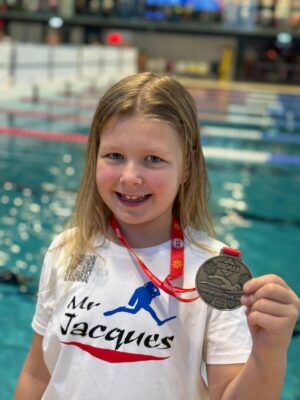 Sukces Nadii Mularskiej z&nbsp;klasy 1b SP  w&nbsp;XX Mikołajkowych Zawodach Pływackich w&nbsp;Bydgoszczy