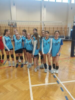 III miejsce w&nbsp;Powiatowych Mistrzostwach Siatkówki dla reprezentacji SP Długosza!!!
