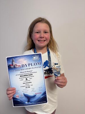 Sukces Nadii Mularskiej z&nbsp;klasy 1b SP w&nbsp;Ogólnopolskich Zawodach Pływackich