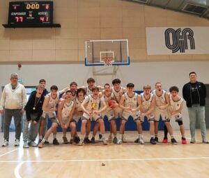 Złoty medal męskiej reprezentacji koszykarskiej liceum i&nbsp;awans do&nbsp;etapu wojewódzkiego!