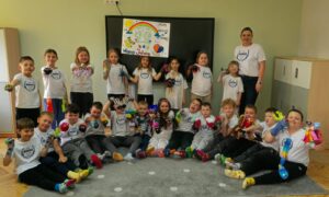 Dzień Kolorowej Skarpetki w&nbsp;Małym Długoszu