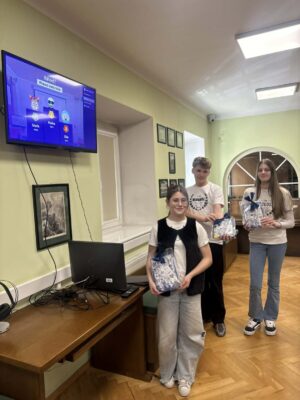 Dzień Książki i&nbsp;Praw Autorskich w&nbsp;bibliotece szkolnej „Dużego Długosza”