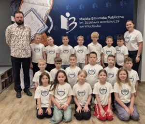 Klasy 1b i&nbsp;2b na&nbsp;spotkaniu autorskim z&nbsp;p.&nbsp;Igorem Banaszczykiem