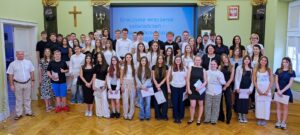 Uroczyste wręczenie zaświadczeń o&nbsp;wynikach egzaminu ósmoklasisty