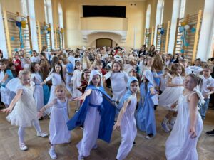 Bal Wszystkich Świętych w&nbsp;klasach I–III